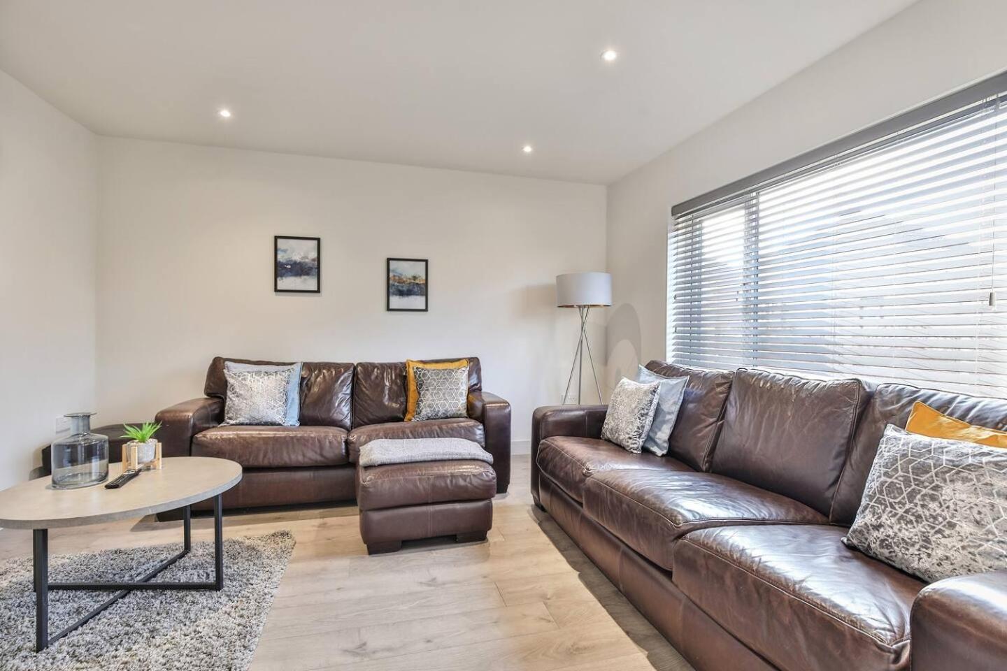 Modern, Cosy Whole House Wifi Close To Attractions Шефилд Экстерьер фото