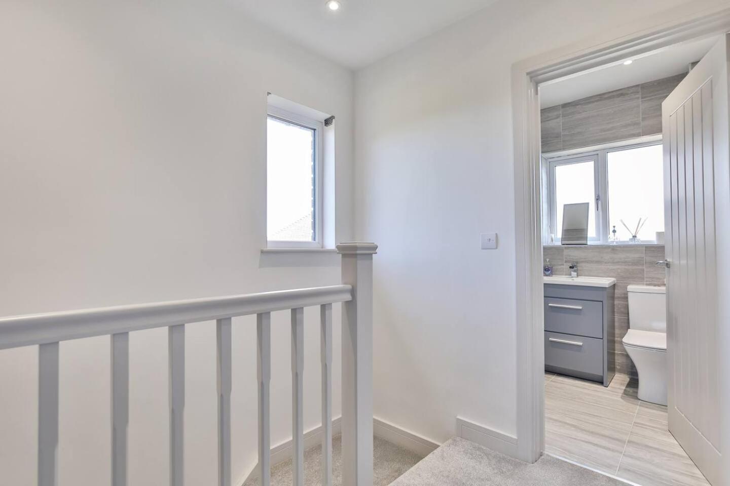 Modern, Cosy Whole House Wifi Close To Attractions Шефилд Экстерьер фото